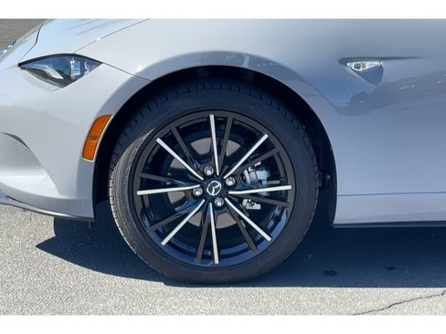 Certified 2025 MAZDA MX-5 Miata RF Grand Touring w/ Weather Package RWD image 41