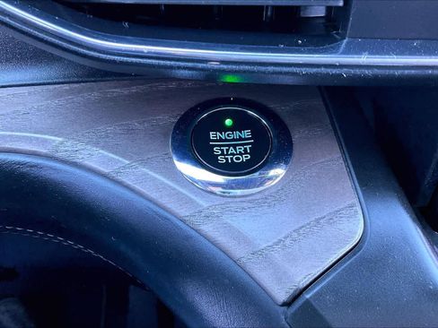 Used 2020 Ford Explorer Platinum w/ Premium Technology Package image 63