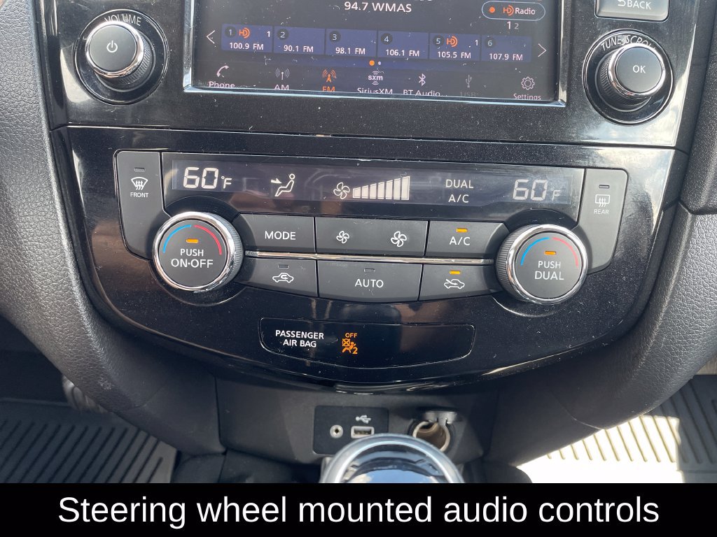 Used 2019 Nissan Rogue SV w/ Premium Package AWD/4WD image 17