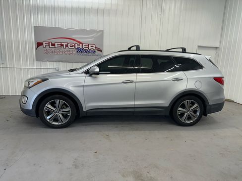 Used 2016 Hyundai Santa Fe Limited w/ Option Group 04 image 9