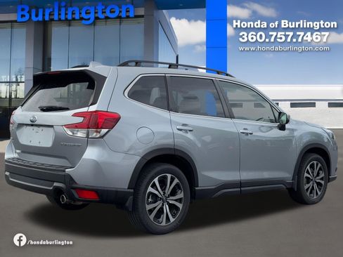 Used 2023 Subaru Forester Limited AWD/4WD image 6