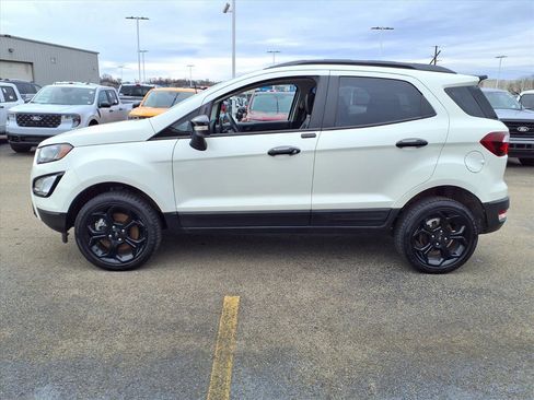 Used 2022 Ford EcoSport SES image 4