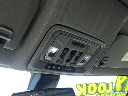 Used 2019 GMC Sierra 1500 SLT w/ SLT Premium Plus Package image 23