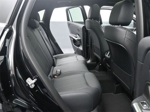 New 2025 Mercedes-Benz GLA 250 4MATIC image 29