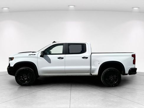 New 2026 Chevrolet Silverado 1500 ZR2 w/ Dark Appearance Package AWD/4WD image 3