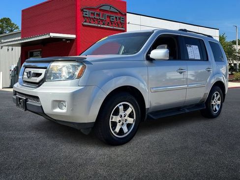 Used 2011 Honda Pilot Touring image 1