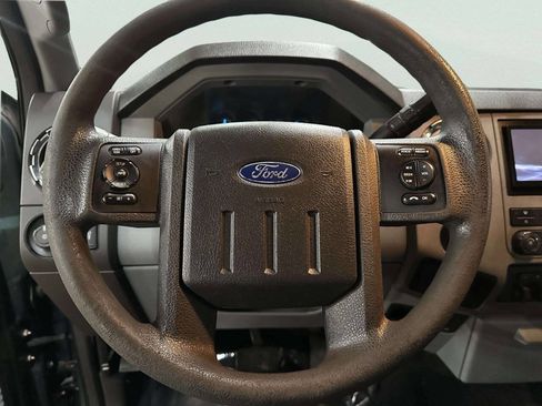 Used 2011 Ford F250 XLT w/ XLT Interior Pkg image 28