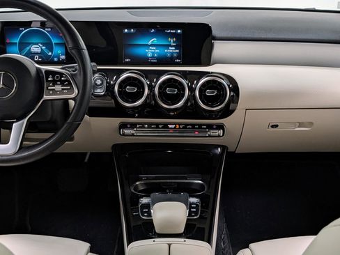 Used 2019 Mercedes-Benz A 220 image 23