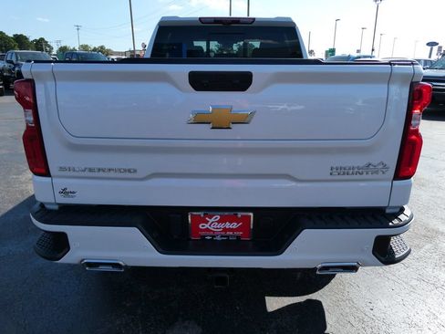 Certified 2024 Chevrolet Silverado 1500 High Country w/ Technology Package AWD/4WD image 6