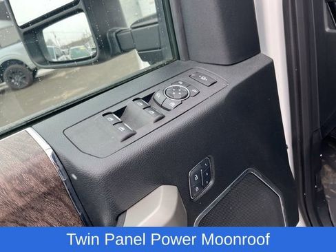 Used 2018 Ford F350 Lariat w/ Lariat Ultimate Package image 25