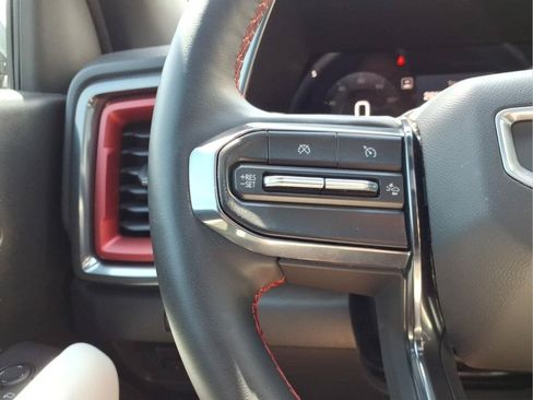 Used 2024 GMC Canyon AT4X AWD/4WD image 27