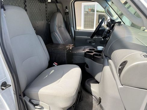 Used 2007 Ford E-250 and Econoline 250 RWD image 19