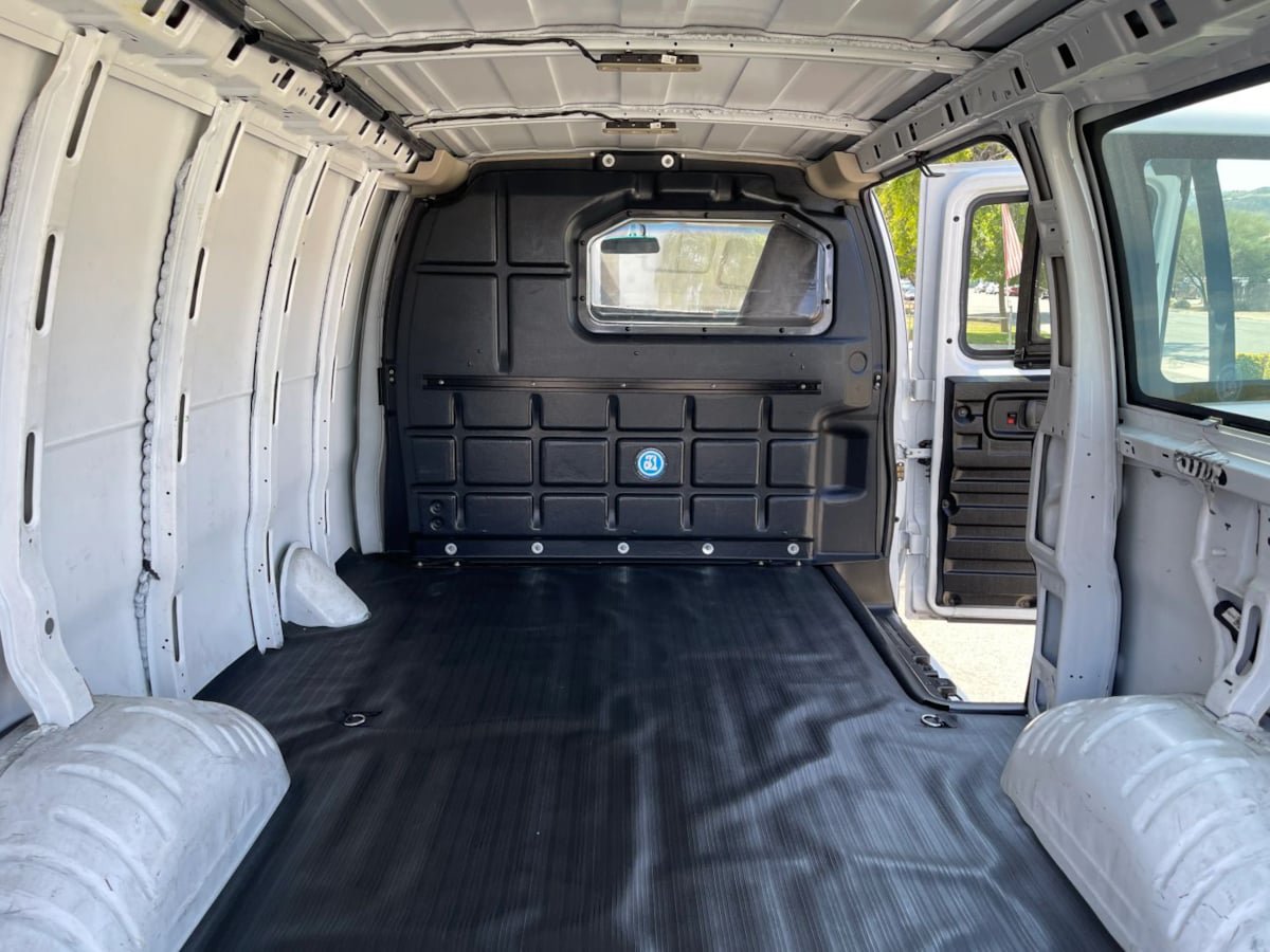 Used 2022 Chevrolet Express 2500 w/ Driver Convenience Package RWD image 21