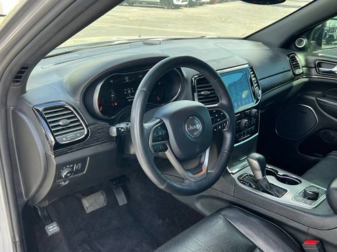 Used 2019 Jeep Grand Cherokee High Altitude AWD/4WD image 26