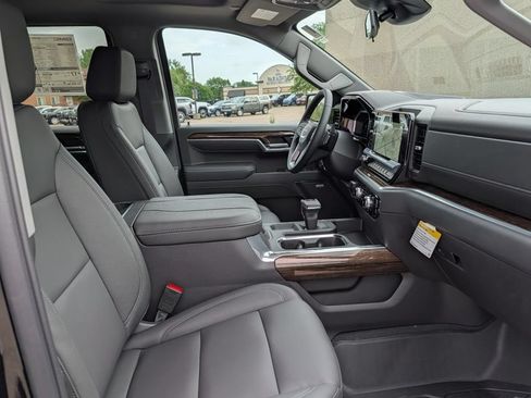 New 2026 GMC Sierra 1500 Elevation w/ Elevation Premium Package AWD/4WD image 29