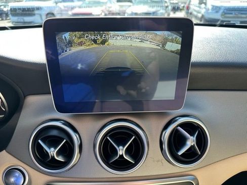 Used 2018 Mercedes-Benz GLA 250 4MATIC image 22