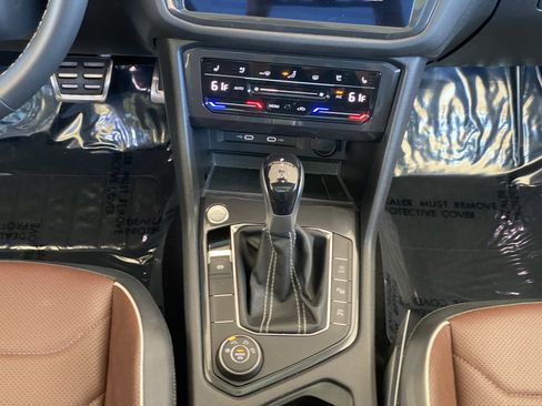 Certified 2023 Volkswagen Tiguan SEL R-Line AWD/4WD image 8