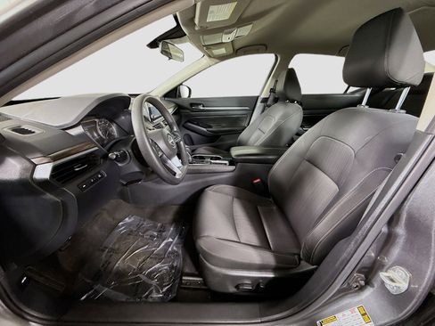 Used 2023 Nissan Altima 2.5 SV image 22