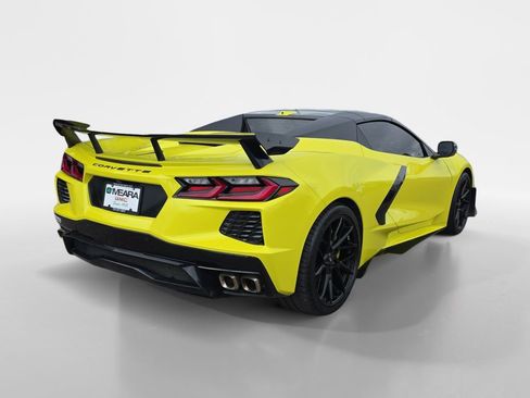 Used 2022 Chevrolet Corvette Stingray Premium Conv w/ Z51 Performance Package RWD image 6