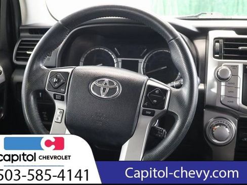 Used 2019 Toyota 4Runner SR5 AWD/4WD image 15