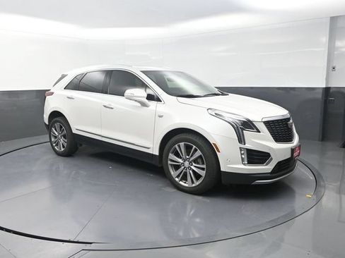 Used 2020 Cadillac XT5 Premium Luxury w/ Platinum Package AWD/4WD image 10
