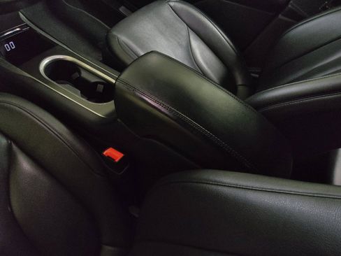 Used 2019 Lincoln MKC Premiere FWD image 26