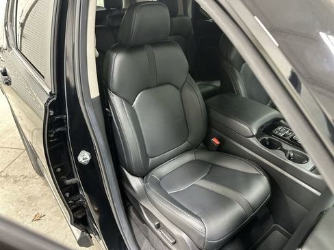 Used 2025 Honda Pilot EX-L image 27