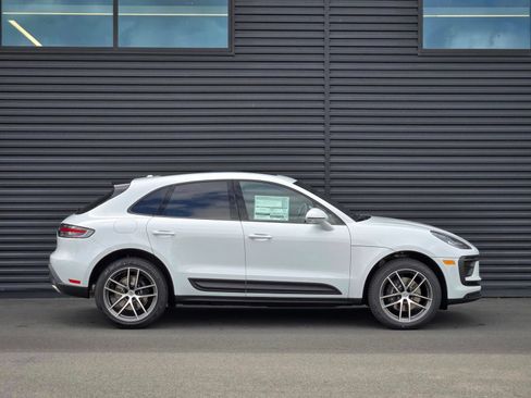 New 2026 Porsche Macan AWD/4WD image 8