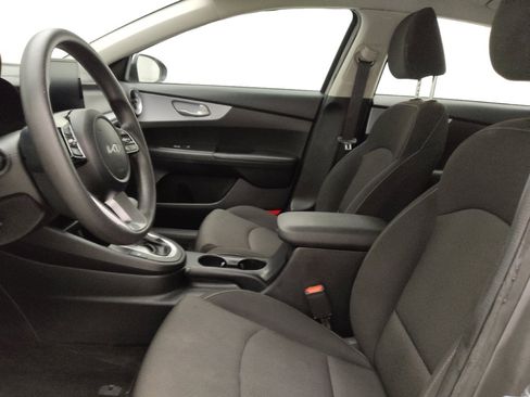 Used 2024 Kia Forte LXS FWD image 17