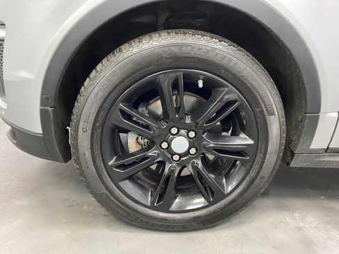 Used 2016 Land Rover Range Rover Evoque HSE Dynamic image 19