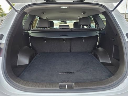 Used 2019 Hyundai Santa Fe SEL image 11