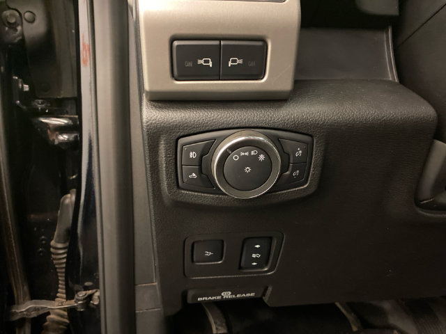Used 2017 Ford F350 Lariat w/ Lariat Ultimate Package AWD/4WD image 18