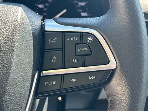 Used 2023 Toyota Sienna XLE w/ XLE Plus Package AWD/4WD image 34