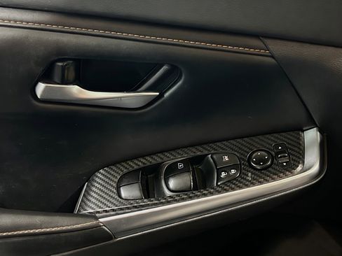 Used 2022 Nissan Sentra SR w/ Midnight Edition FWD image 13