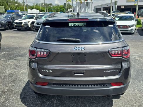 Used 2022 Jeep Compass Limited image 5