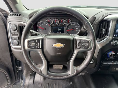 Used 2022 Chevrolet Silverado 1500 LT AWD/4WD image 10