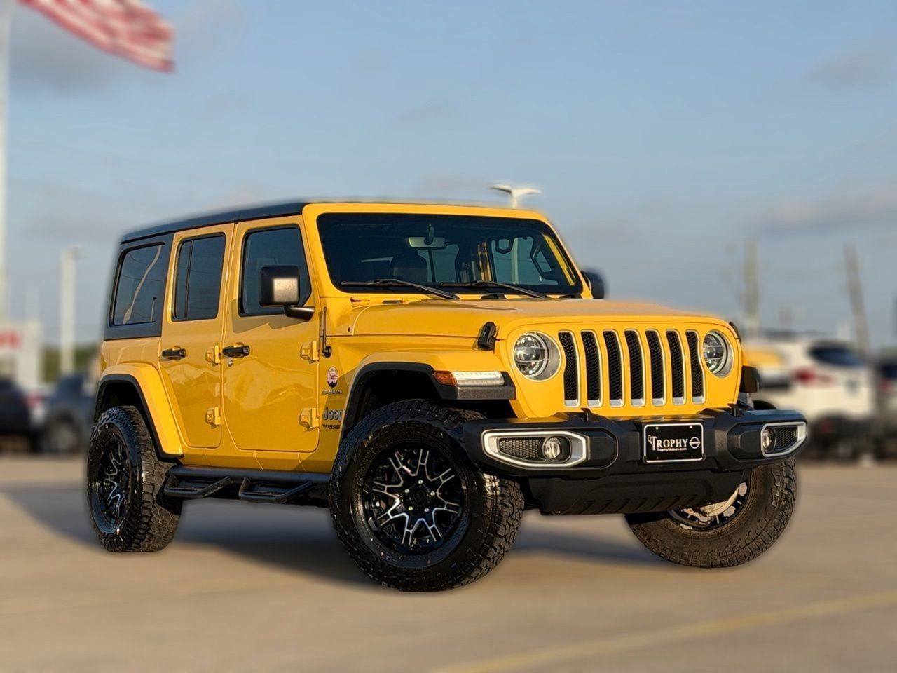 Used 2019 Jeep Wrangler Unlimited Sahara AWD/4WD image 2