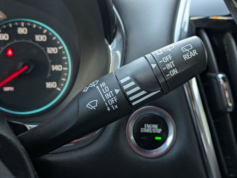 Certified 2023 Chevrolet Traverse LT image 16