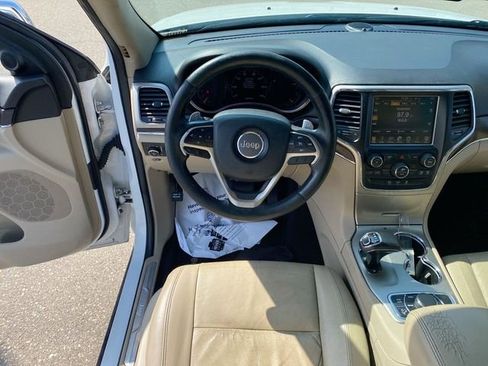 Used 2014 Jeep Grand Cherokee Limited AWD/4WD image 25