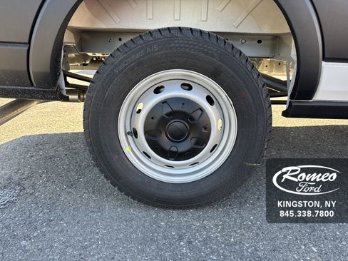 New 2026 Ford Transit 250 148 Medium Roof image 32