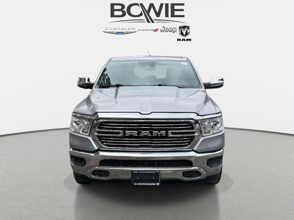 Used 2024 RAM 1500 Laramie AWD/4WD image 6