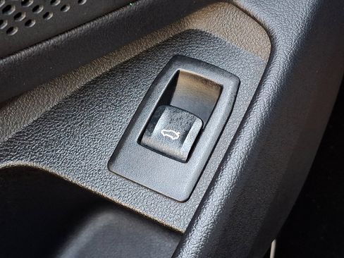 Used 2020 BMW 330i xDrive Sedan w/ Driving Assistance Package image 26