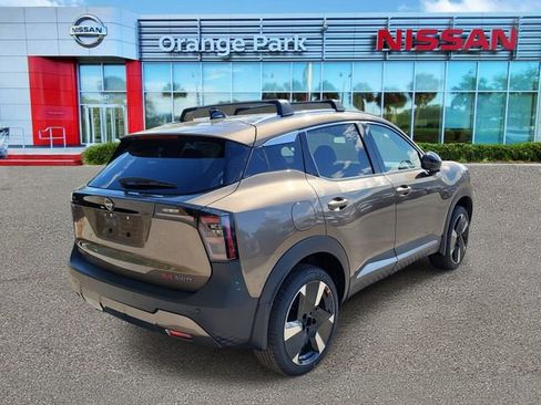 New 2026 Nissan Kicks SR w/ Cold Weather Package AWD/4WD image 2