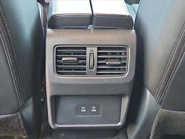 Used 2026 Nissan Rogue SL FWD image 24