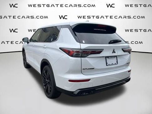 New 2026 Mitsubishi Outlander LE FWD image 8