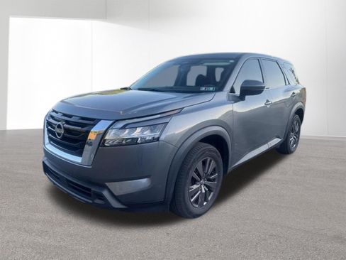 Used 2022 Nissan Pathfinder S AWD/4WD image 4