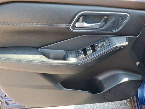 Certified 2023 Nissan Rogue Platinum AWD/4WD image 14