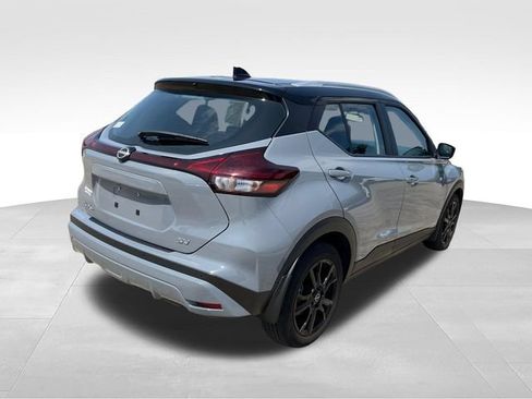 Used 2023 Nissan Kicks SV FWD image 5