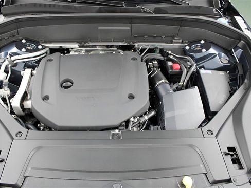 New 2026 Volvo XC90 B6 Plus w/ Protection Package Premier image 26