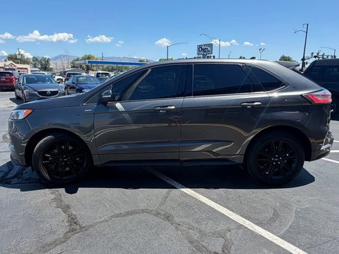 Used 2020 Ford Edge ST-Line w/ Cold Weather Package AWD/4WD image 6